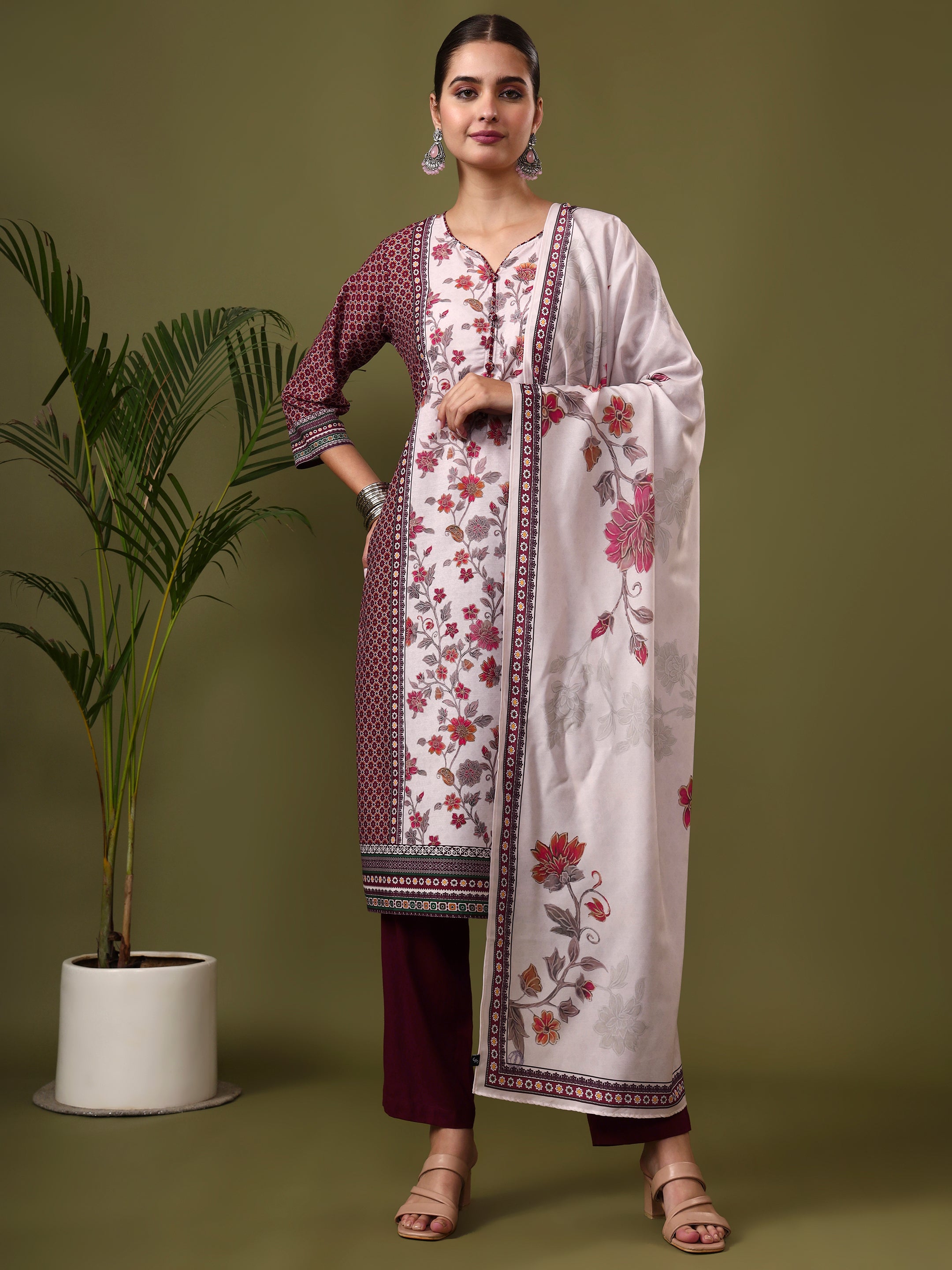 Floral Embroidered Straight Kurta & Trousers Sets