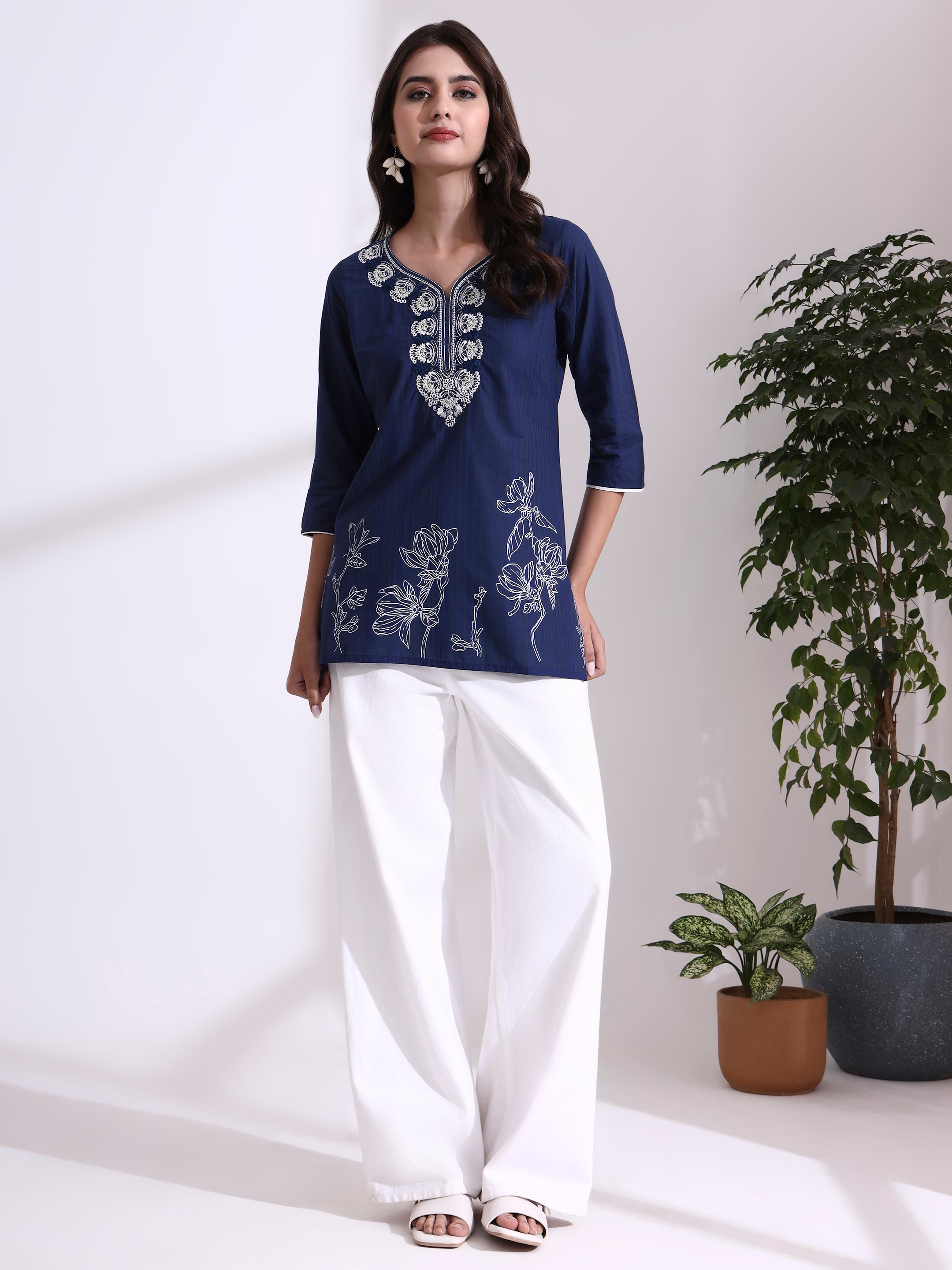 Floral Embroidered Straight Pure Cotton Kurta