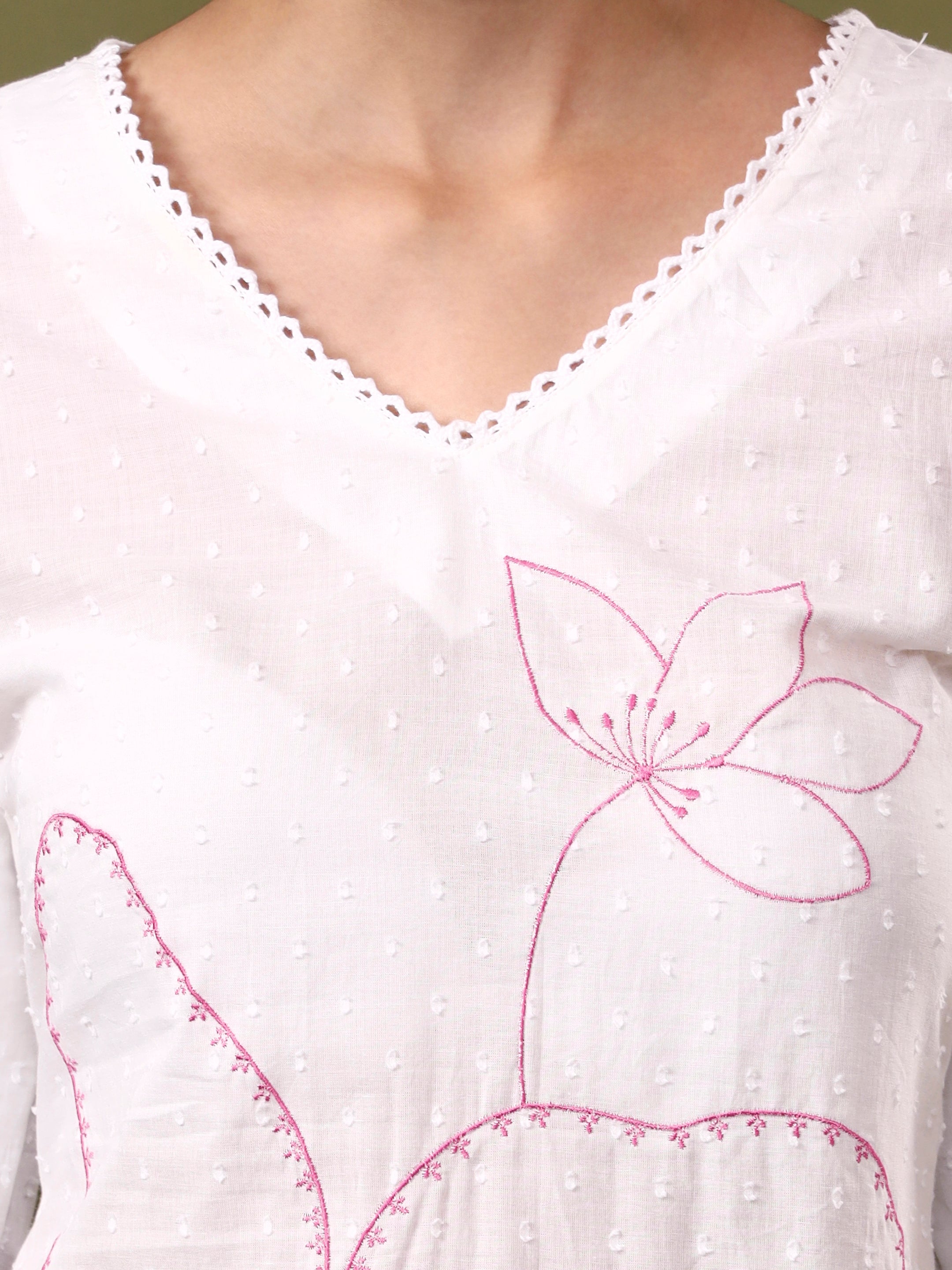 Floral Embroidered Straight Pure Cotton Kurta