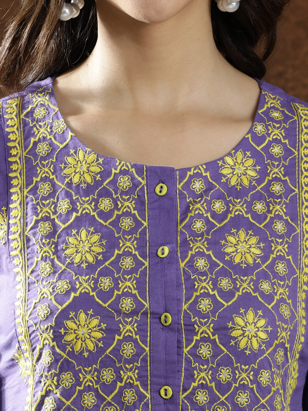 Floral Embroidered Straight Pure Cotton Kurta & Trousers Sets