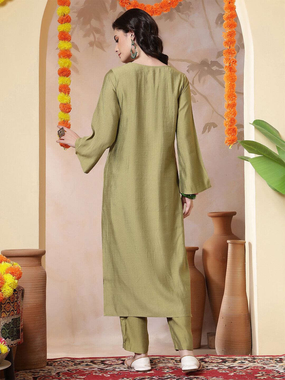 Floral Embroidered Straight Kurta & Trousers Sets