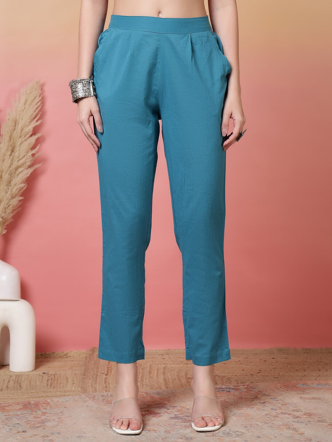 Floral Embroidered Straight Pure Cotton Kurta & Trousers Sets