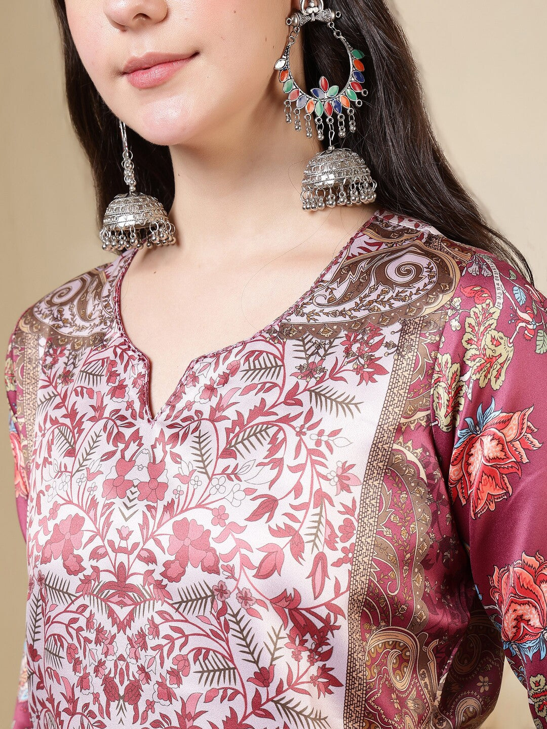 Floral Printed Straight Silk Blend Kurta & Trousers Sets