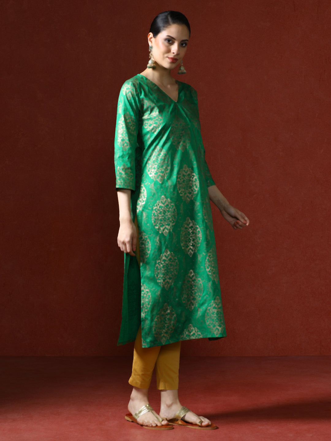 Floral Woven Design Straight Kurta