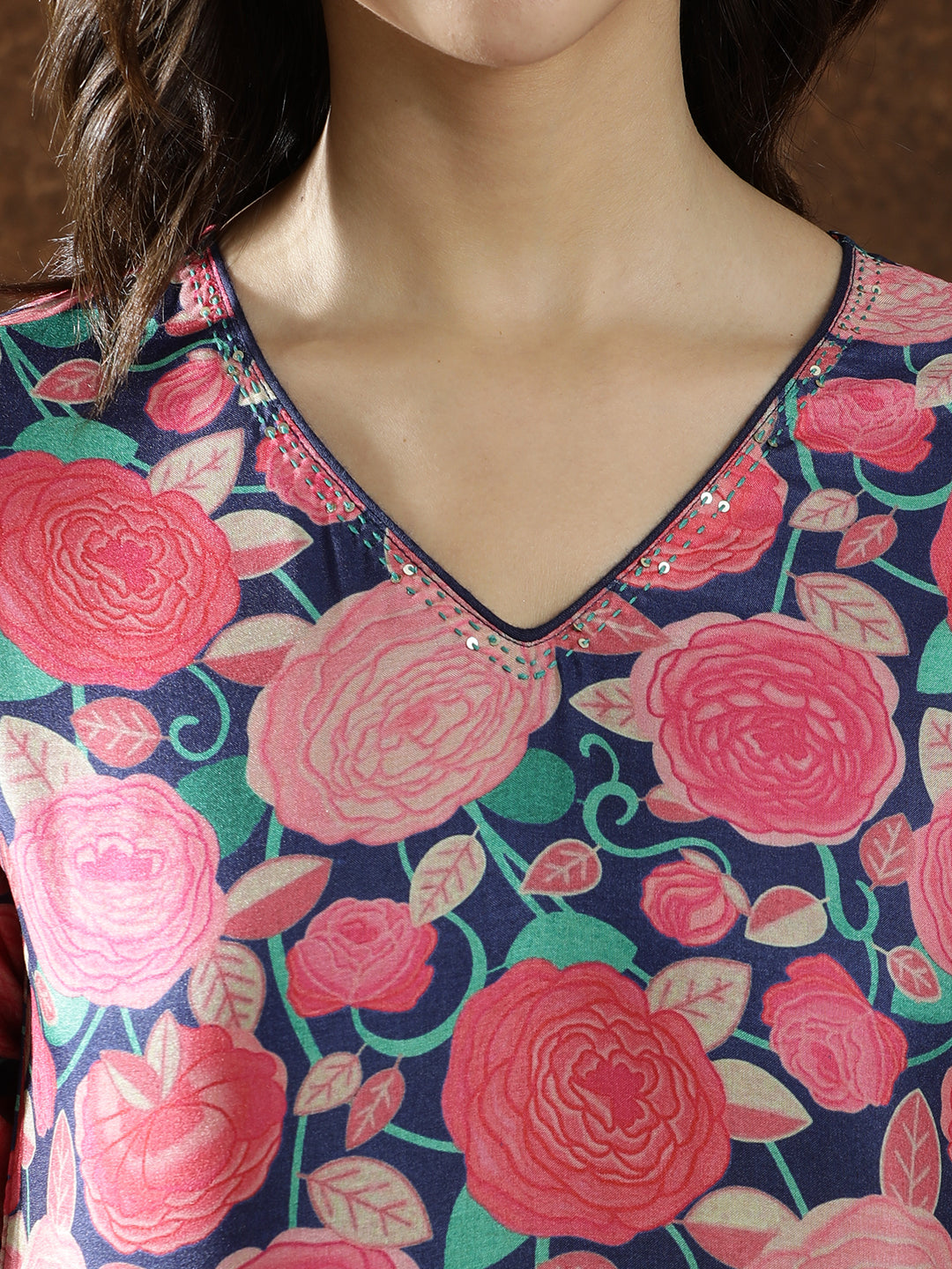 Floral Embroidered Straight Kurta