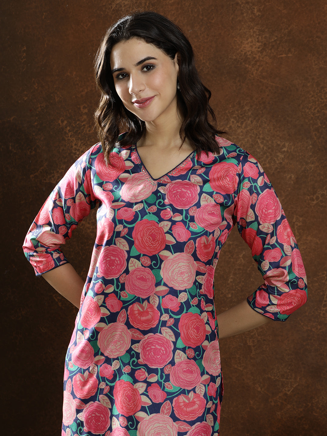 Floral Embroidered Straight Kurta