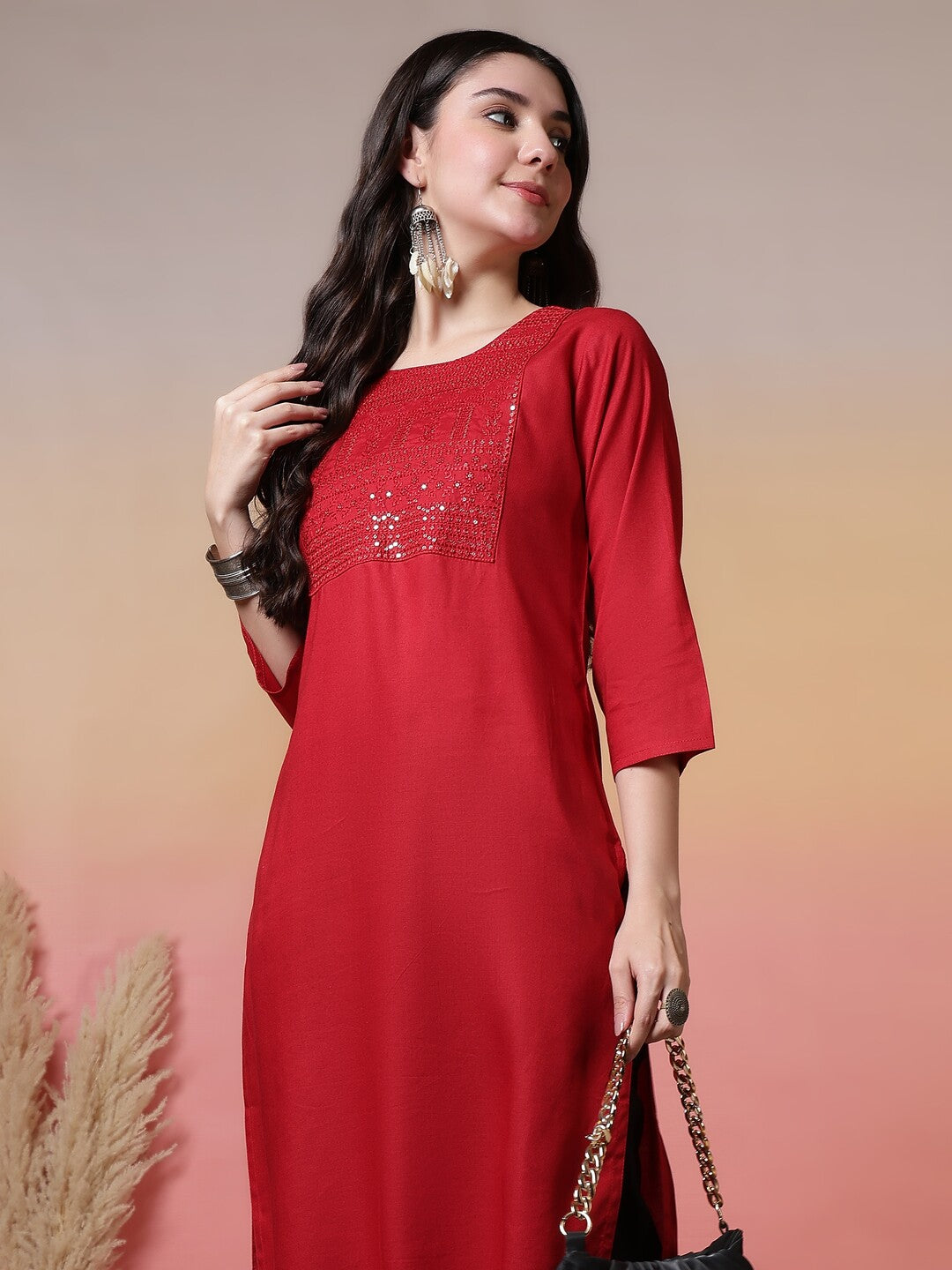 Solid Embroidered Straight Kurta