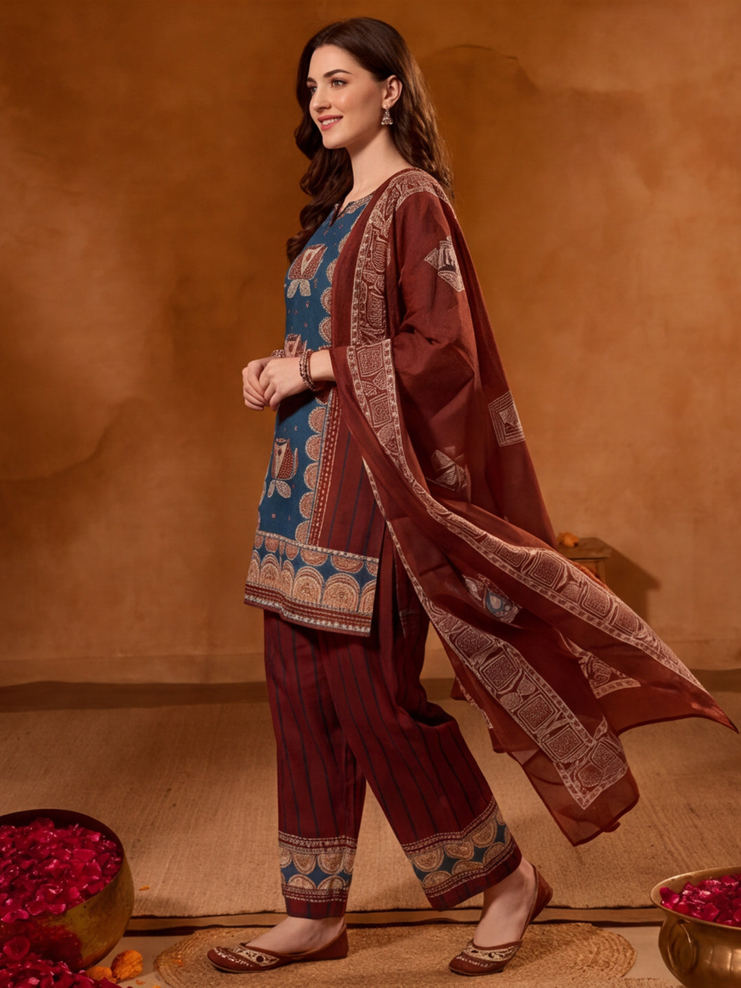 Floral Embroidered Straight Pure Cotton Kurta & Farshi Salwar Sets