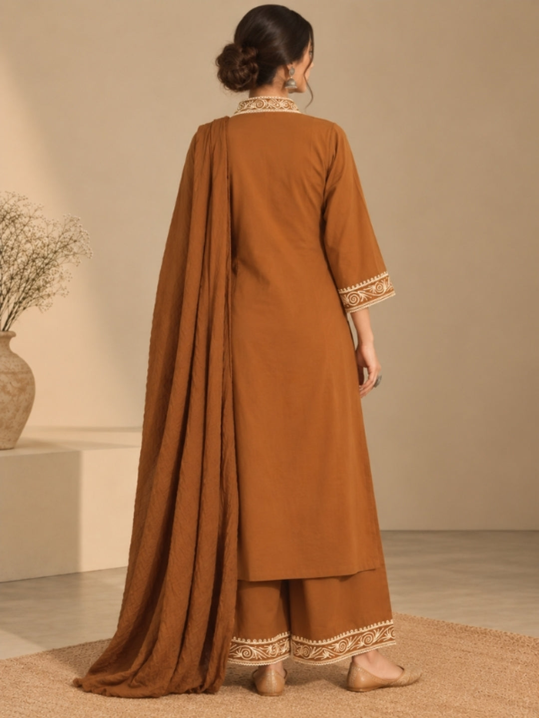 Floral Embroidered Straight Pure Cotton Kurta & Palazzos Sets