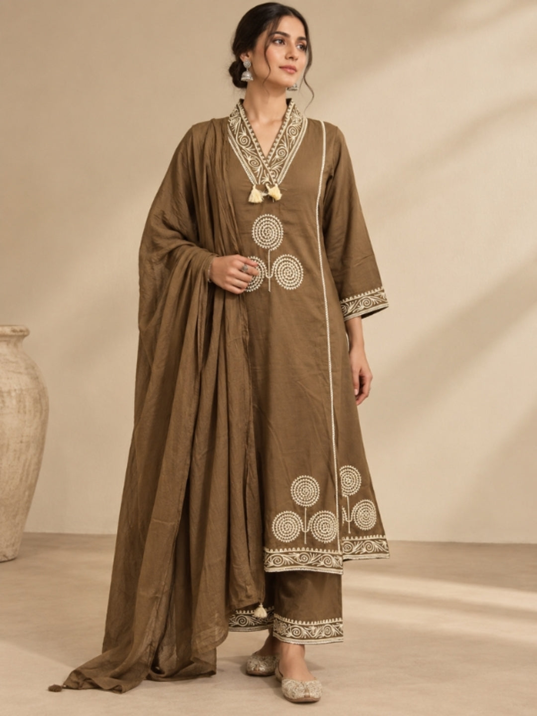 Floral Embroidered Straight Pure Cotton Kurta & Palazzos Sets
