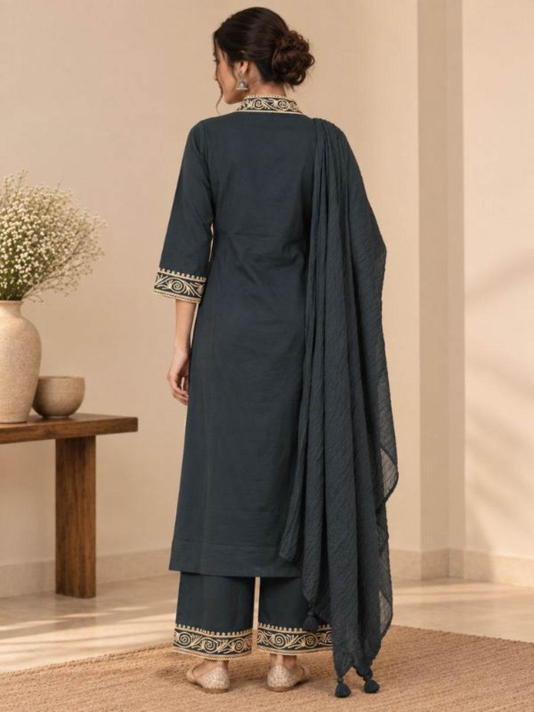 Floral Embroidered Straight Pure Cotton Kurta & Palazzos Sets