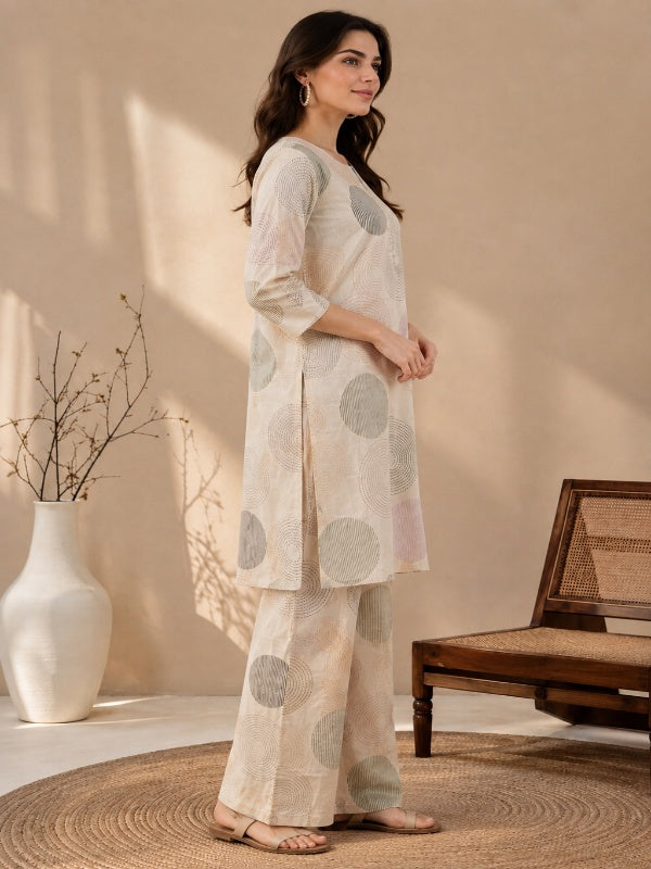 Floral Printed Straight Pure Cotton Kurta & Trousers Sets
