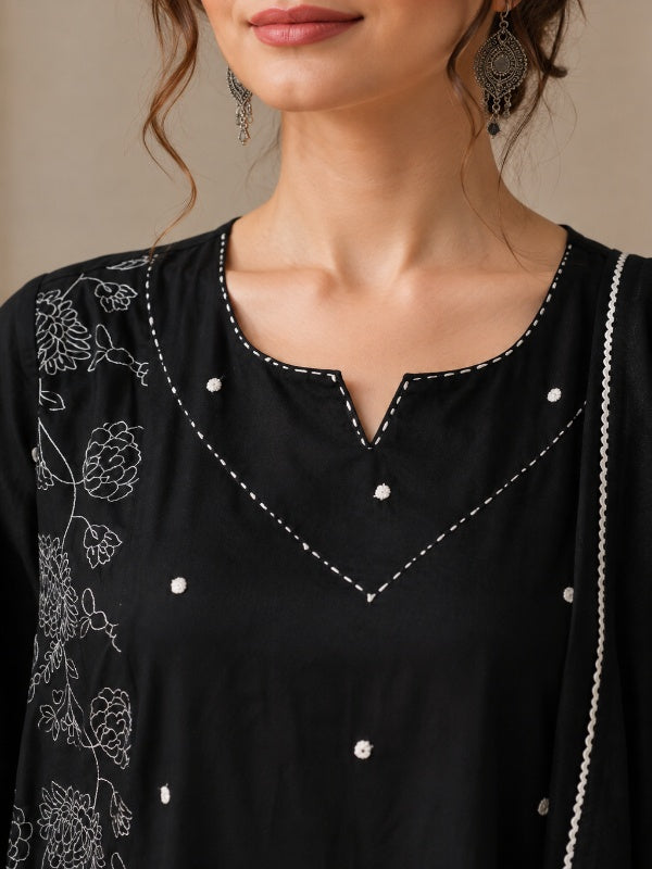 Floral Embroidered Straight Pure Cotton Kurta & Trousers Sets
