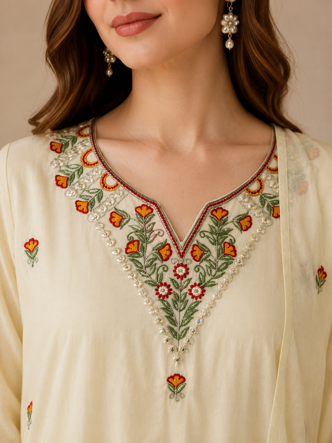 Floral Embroidered Straight Pure Cotton Kurta & Trousers Sets