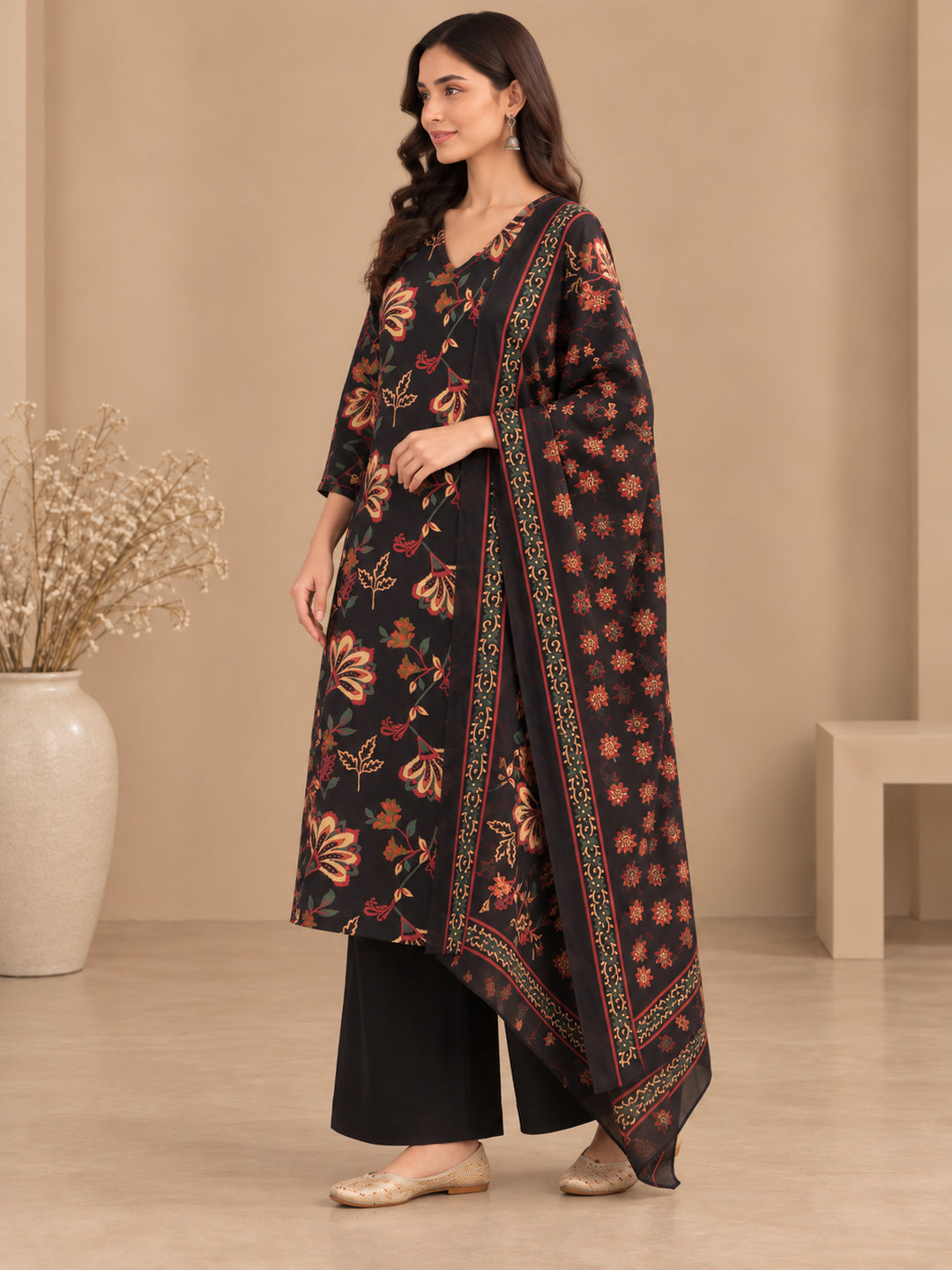 Floral Printed Straight Pure Cotton Kurta & Trousers Sets