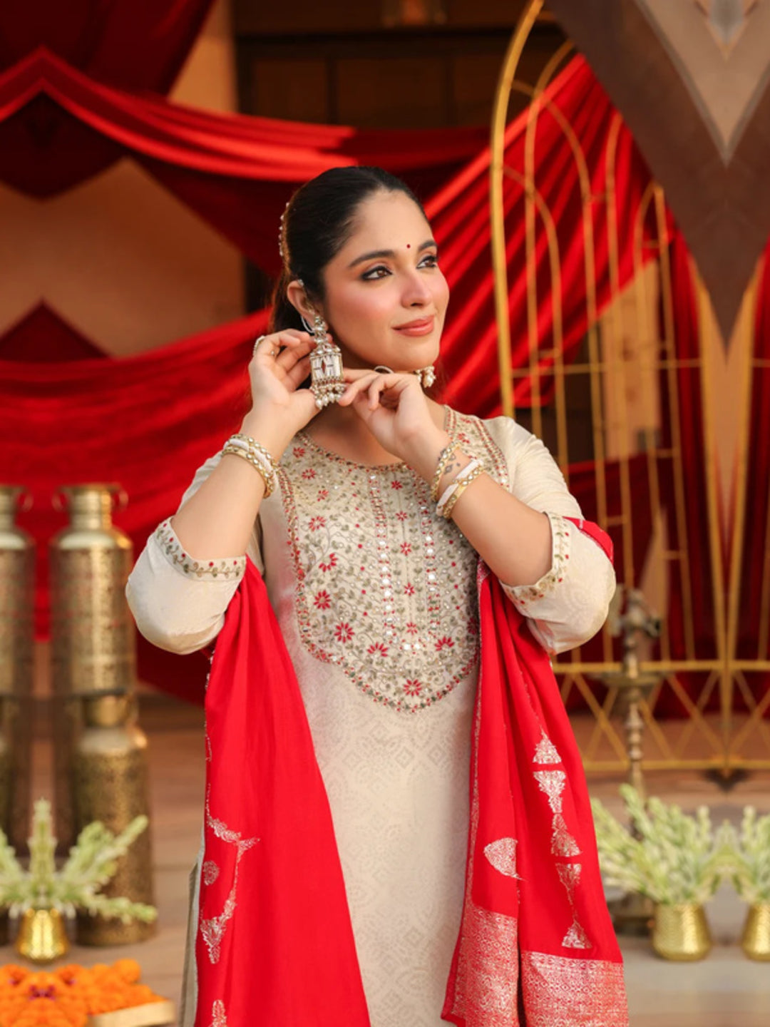 Floral Embroidered Straight Kurta & Trousers Sets