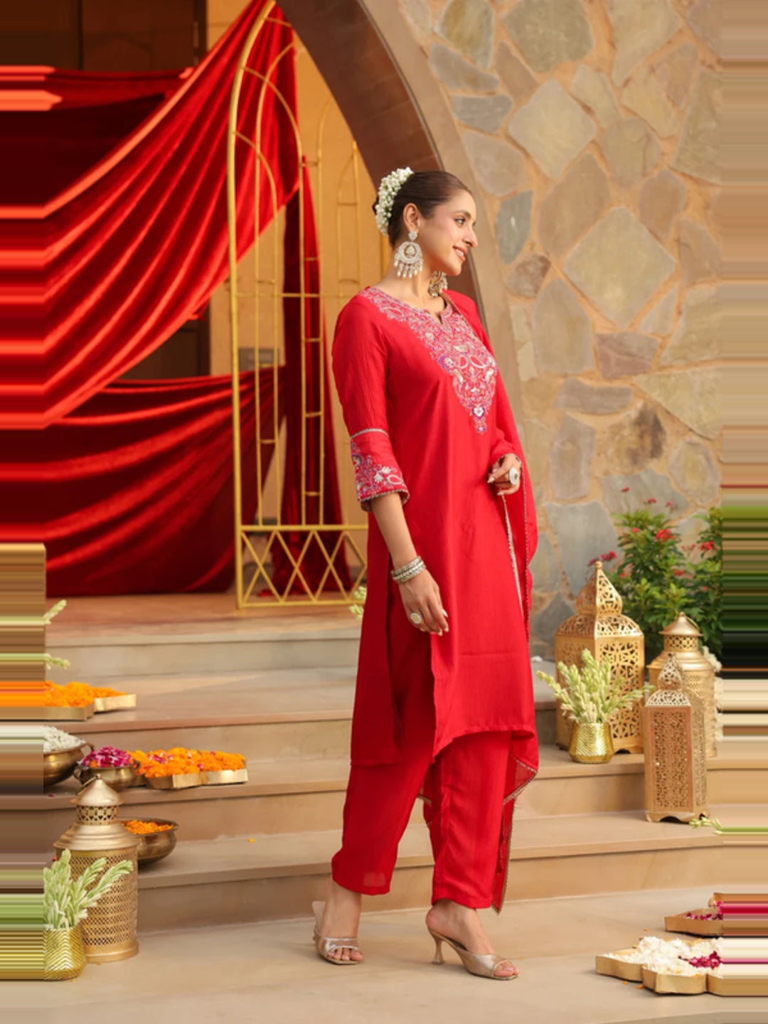 Floral Embroidered Straight Kurta & Trousers Sets