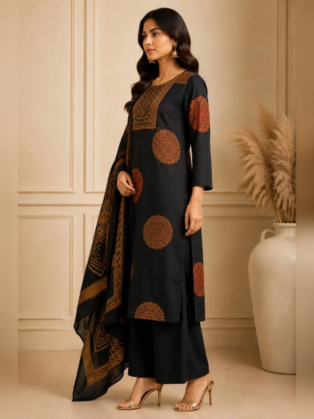 Floral Embroidered Straight Pure Cotton Kurta & Trousers Sets