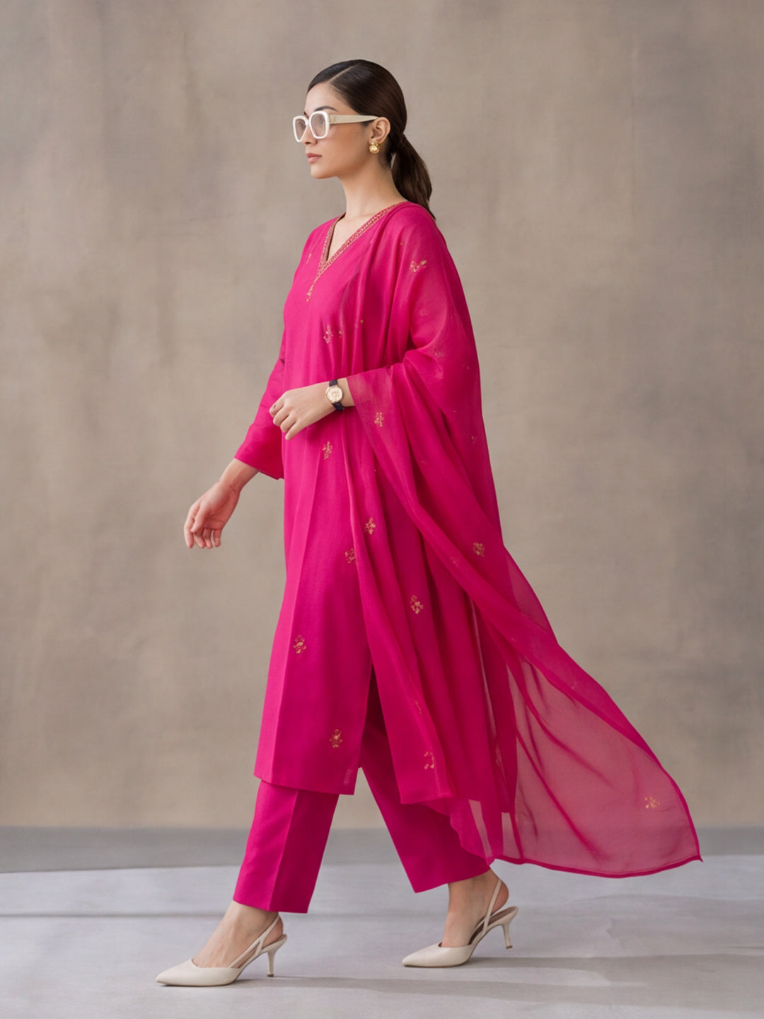 Women Straight Printed Pure Cotton Kurta Sets
