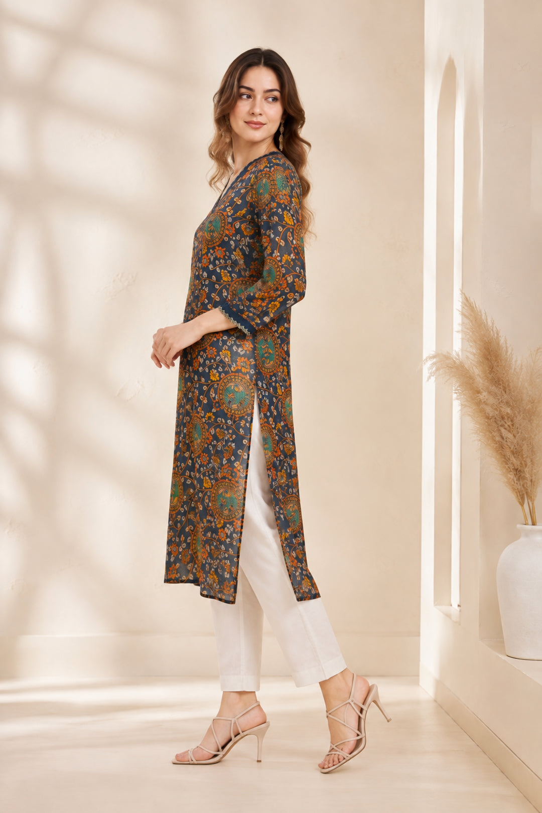 Floral Embroidered Straight Pure Cotton Kurta