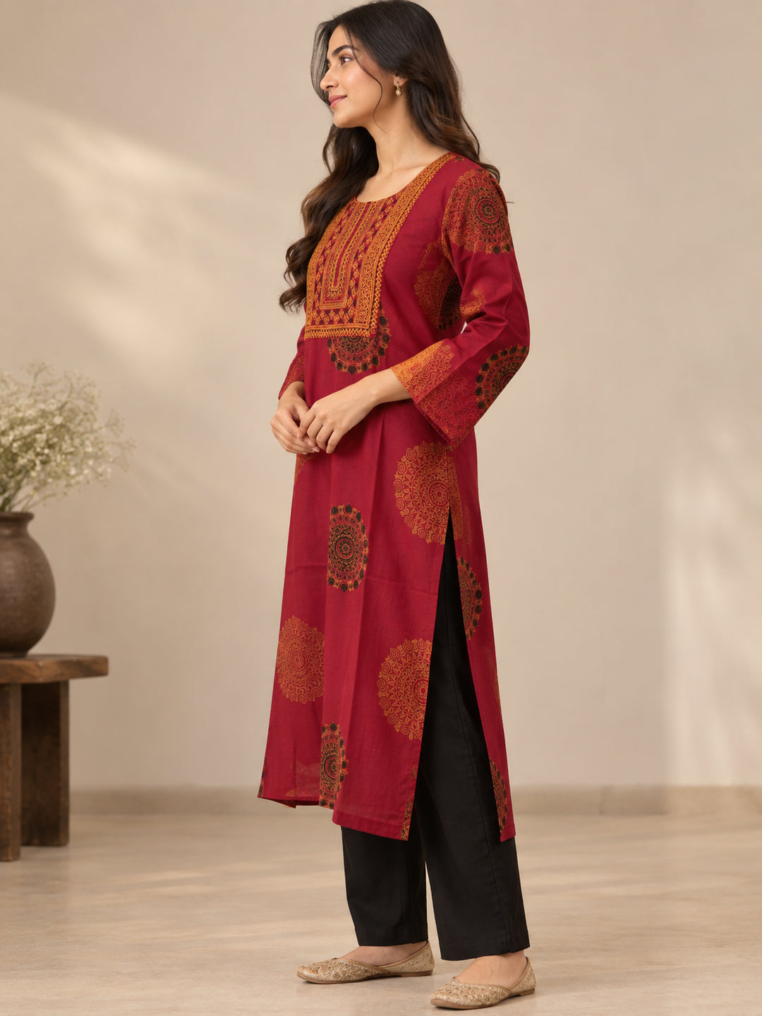 Floral Embroidered Straight Cotton Kurta