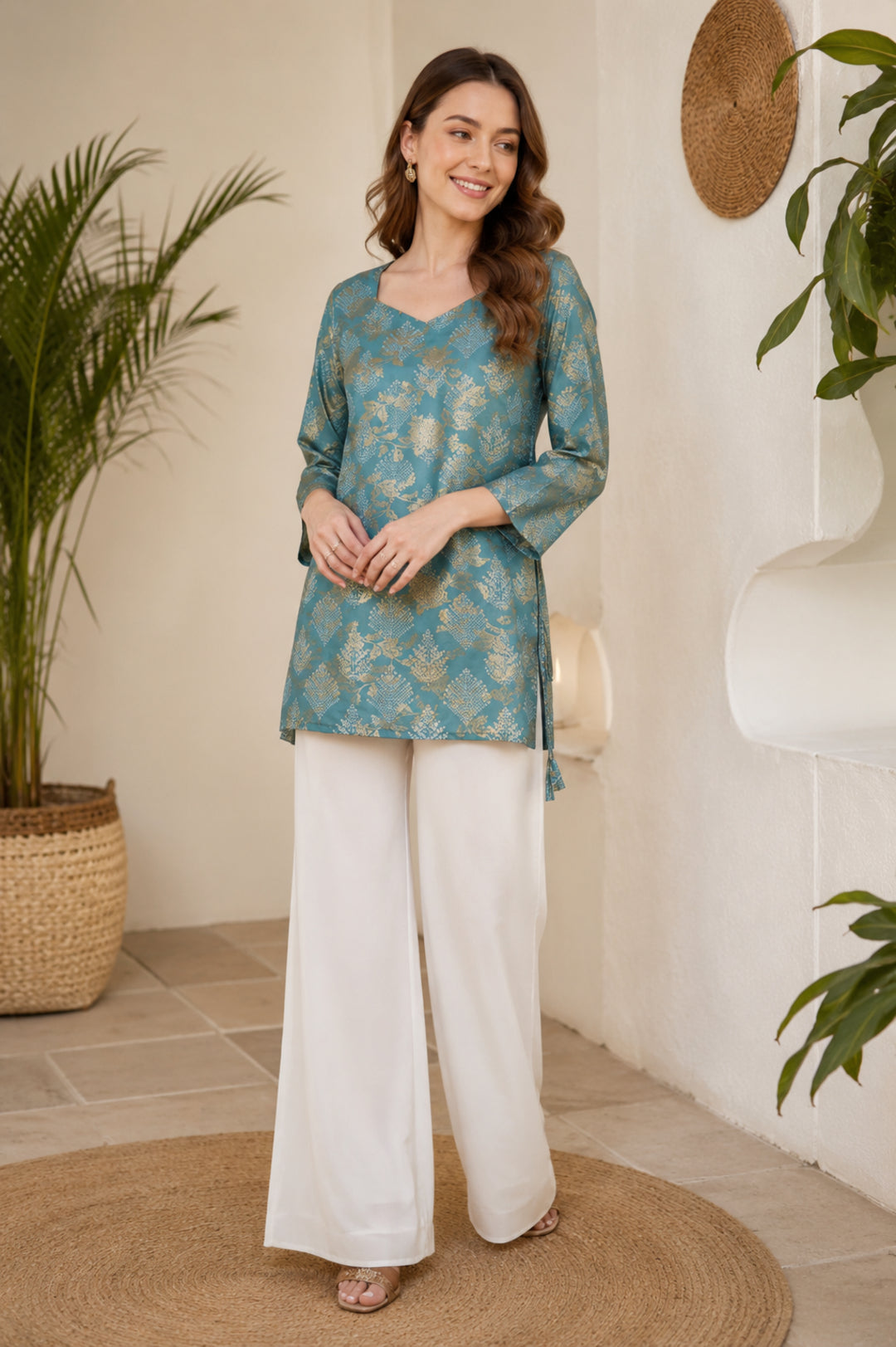 Floral Embroidered Straight Kurta