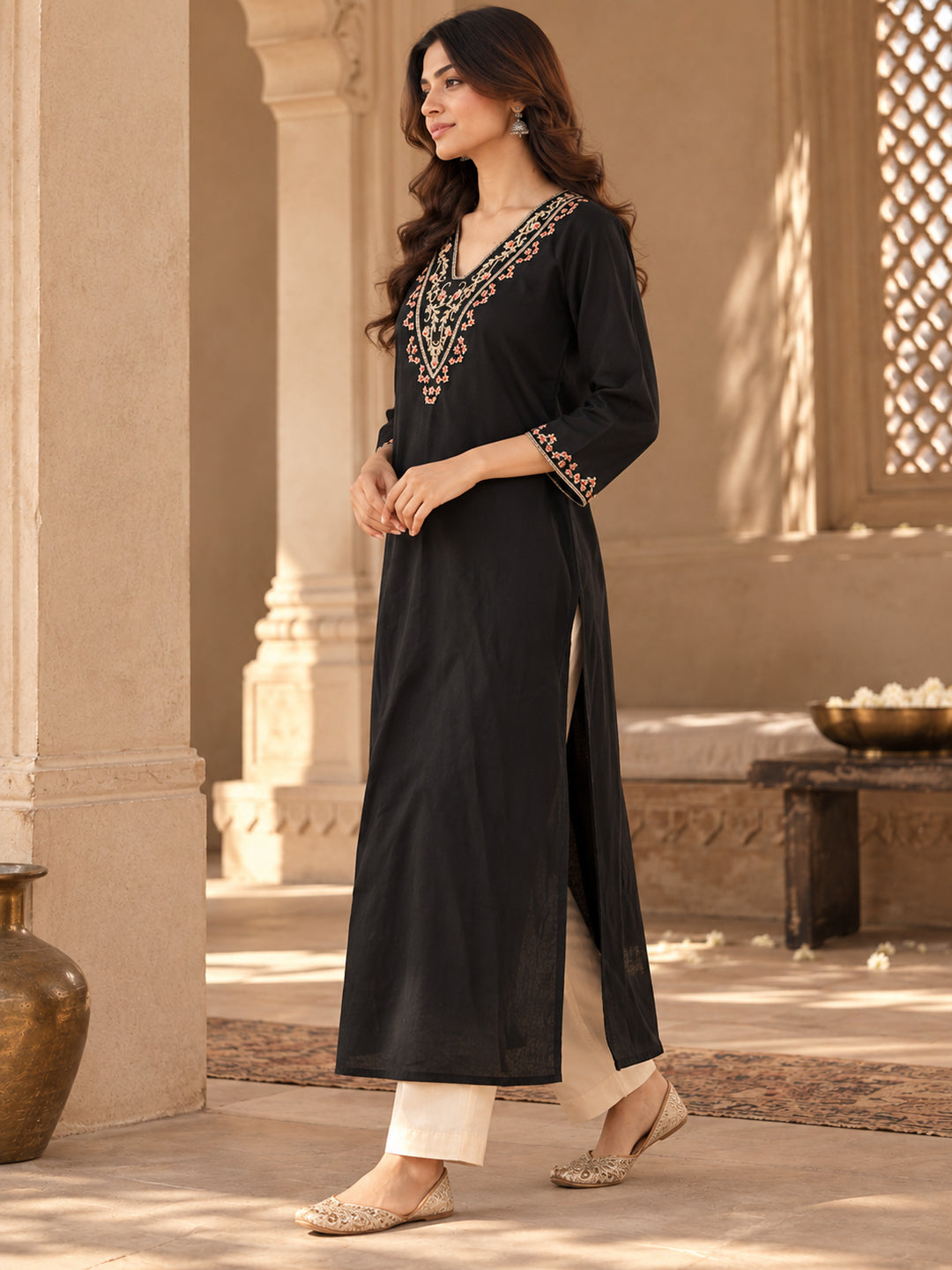 Floral Embroidered Straight Kurta
