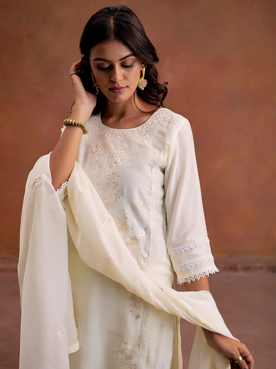 White Festive Embroidered Kurta Set With Dupatta