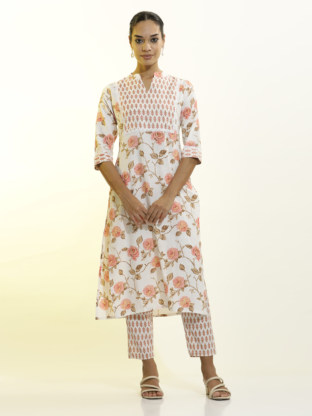 Floral Printed Cotton Blend White Kurta Set