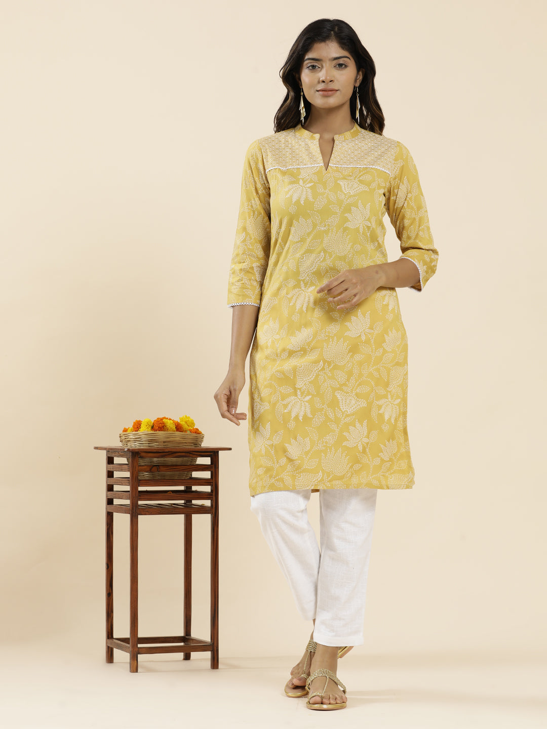 Yellow Floral Printed Straight Kurta