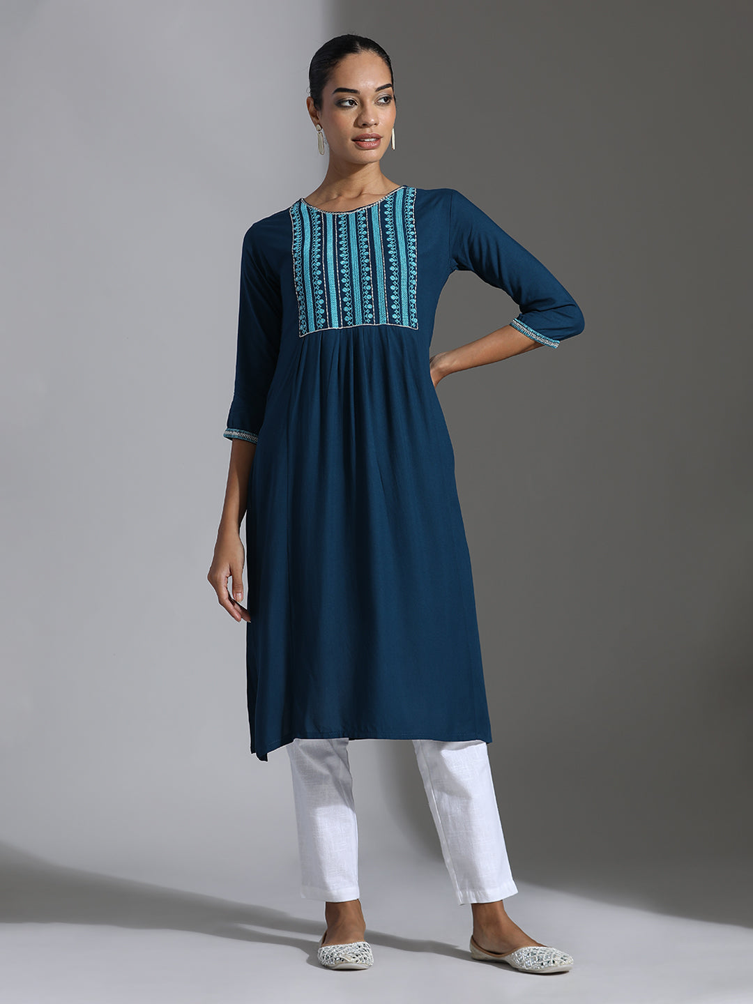 Teal Embroidered Rayon Straight Kurta