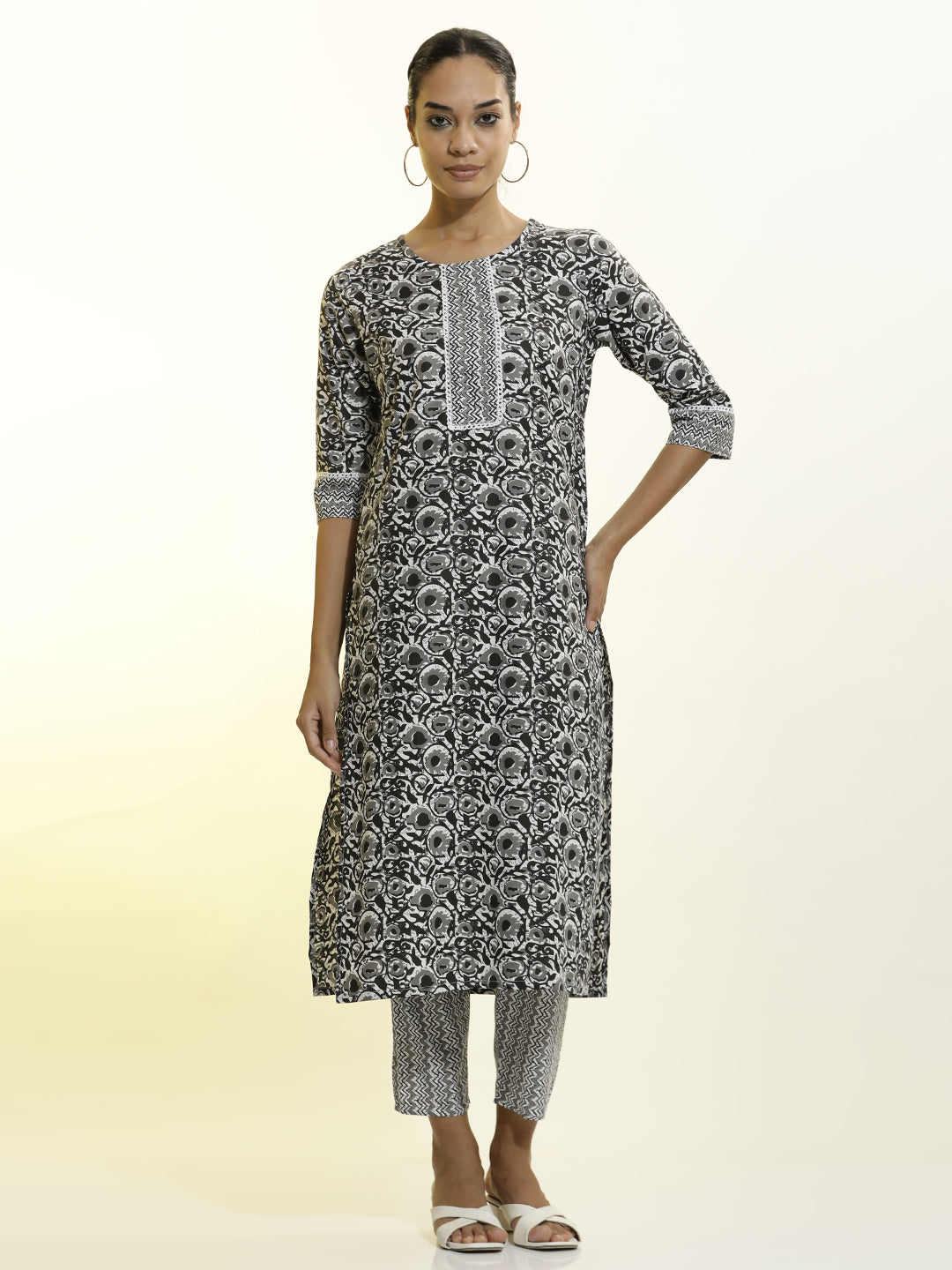 Abstract Printed Cotton Blend Kurta Set