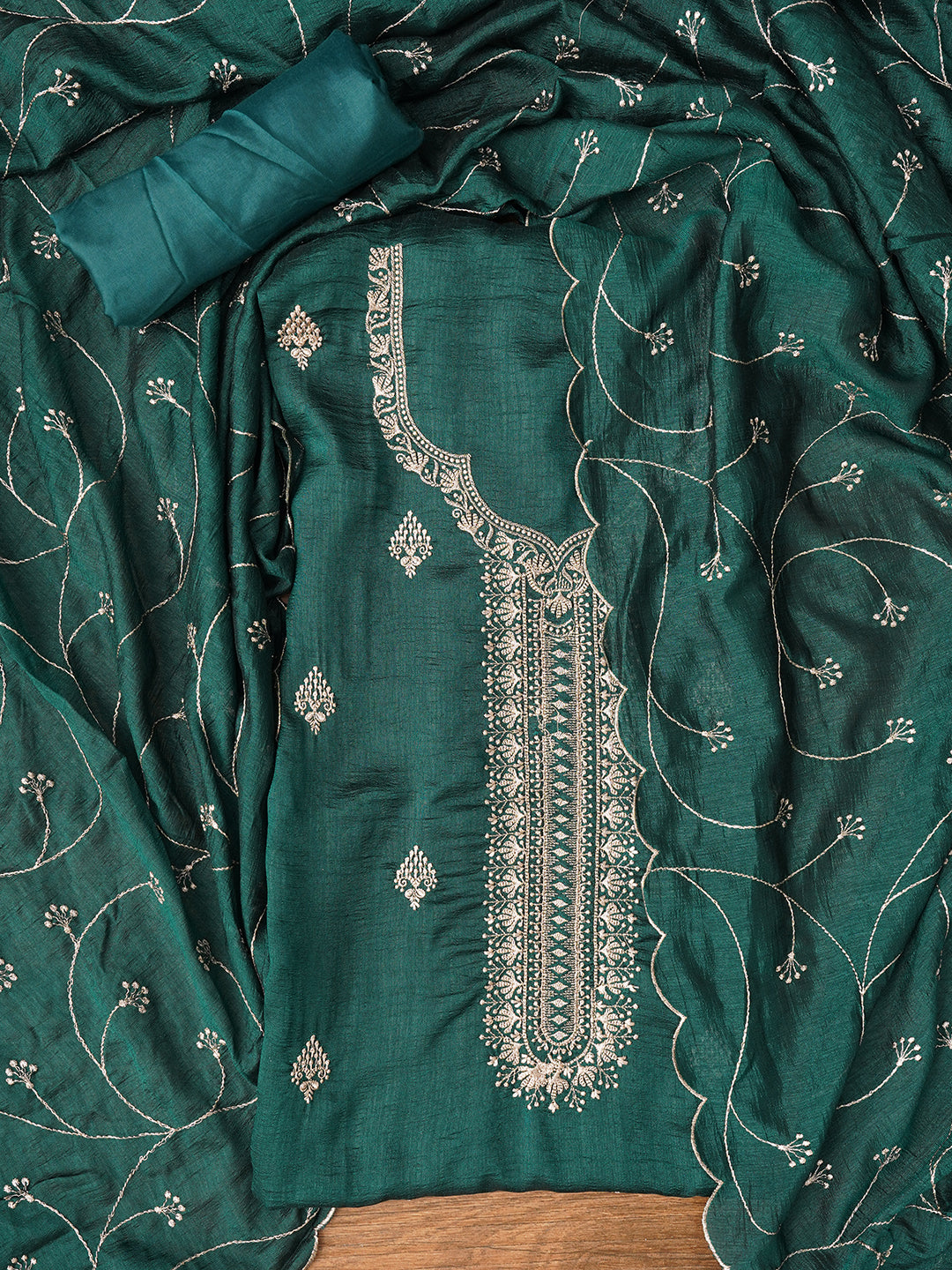 Unstitched Green Embroidered Silk Blend Dress Material With Dupatta