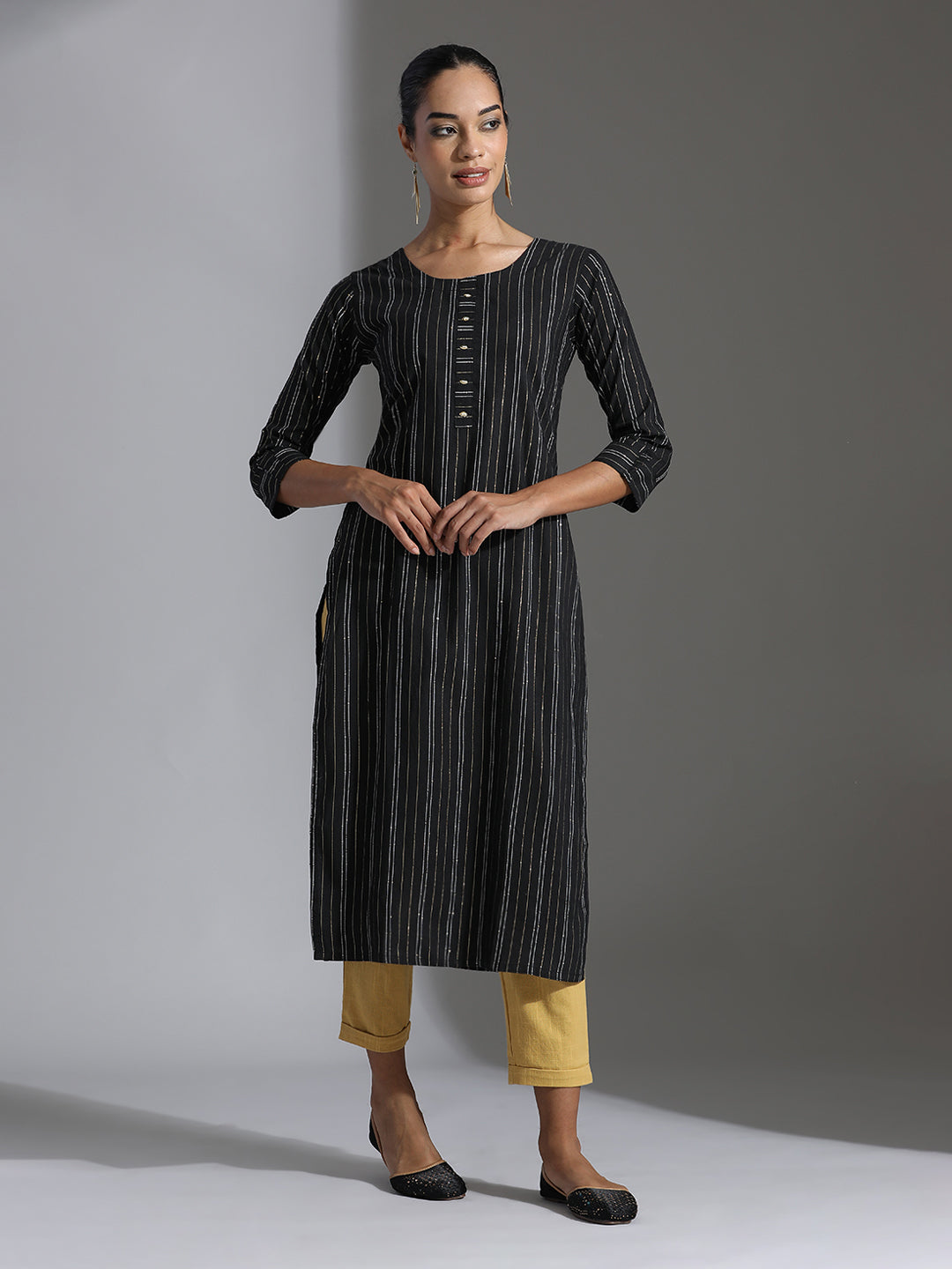 Black Embellished Polycotton Straight Kurta