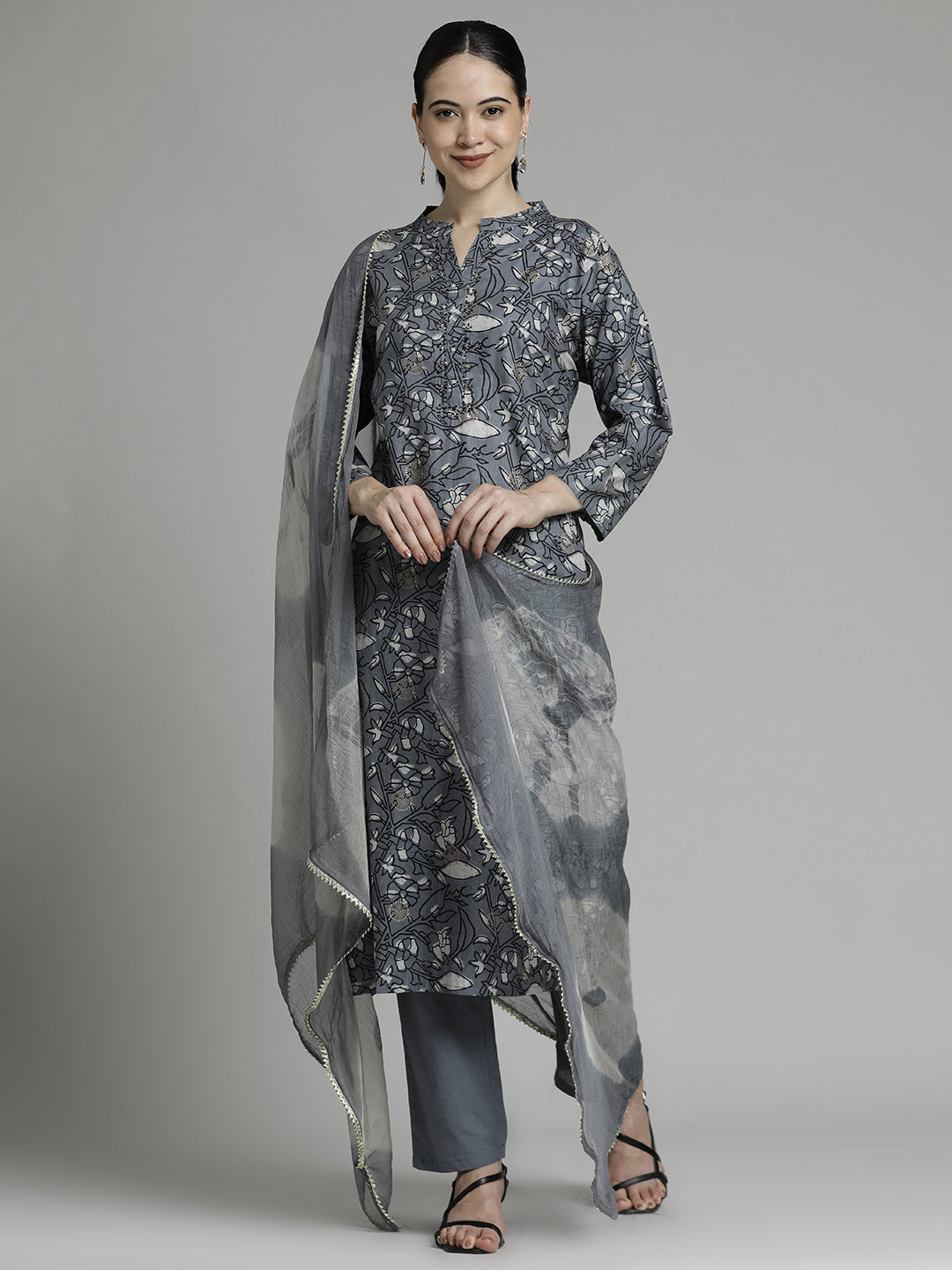 Ethnic Printed Grey Kurta Set With Tie-Dye Dupatta