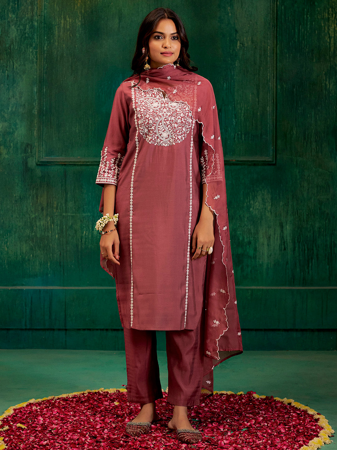 Mauve Resham Embroidered Festive Kurta Set With Dupatta