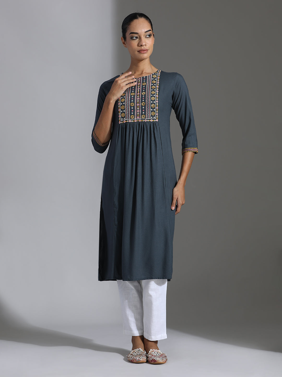 Grey Embroidered Rayon Straight Kurta