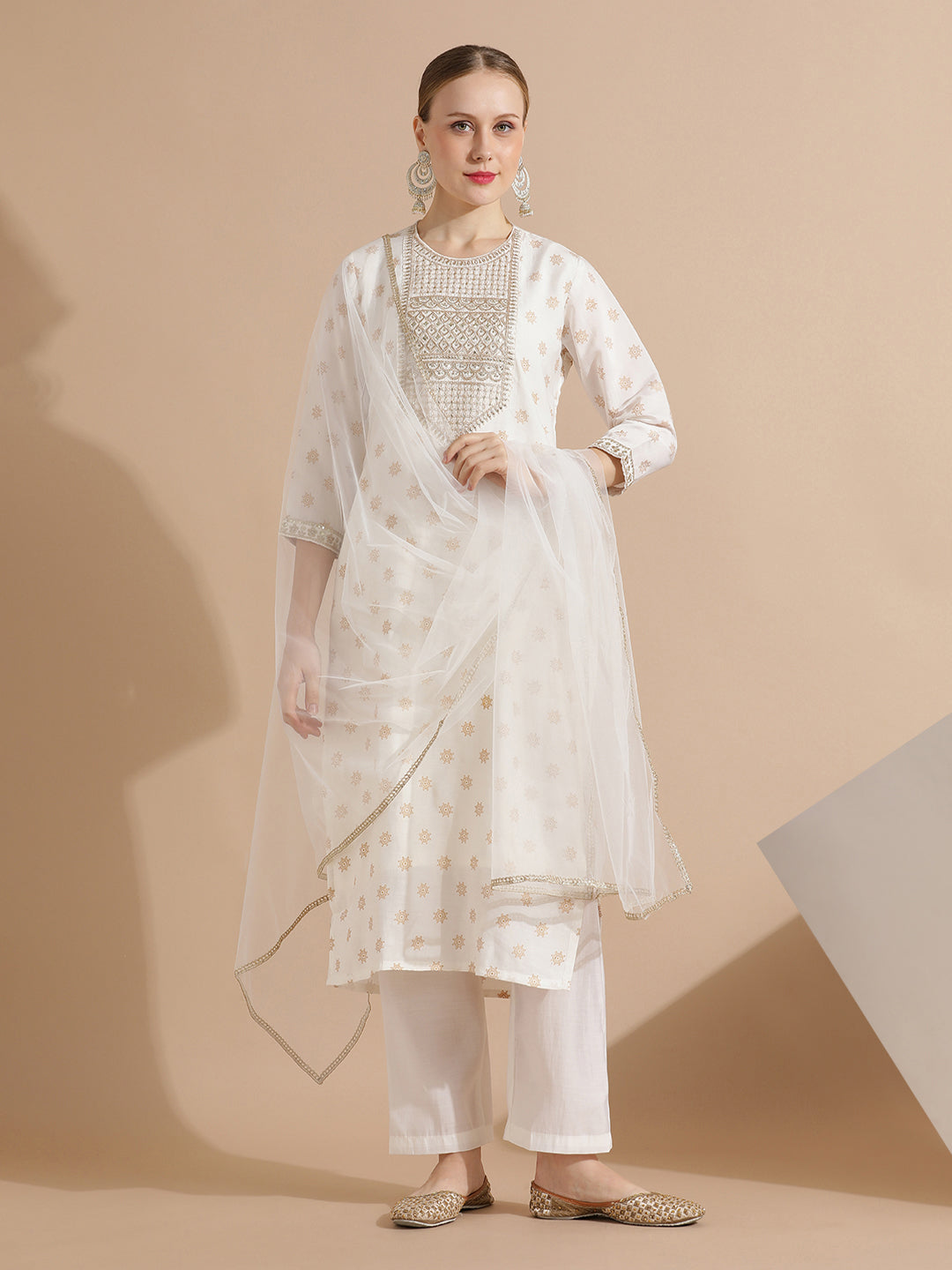 Off White Embroidered Silk Blend Kurta Set With Net Dupatta