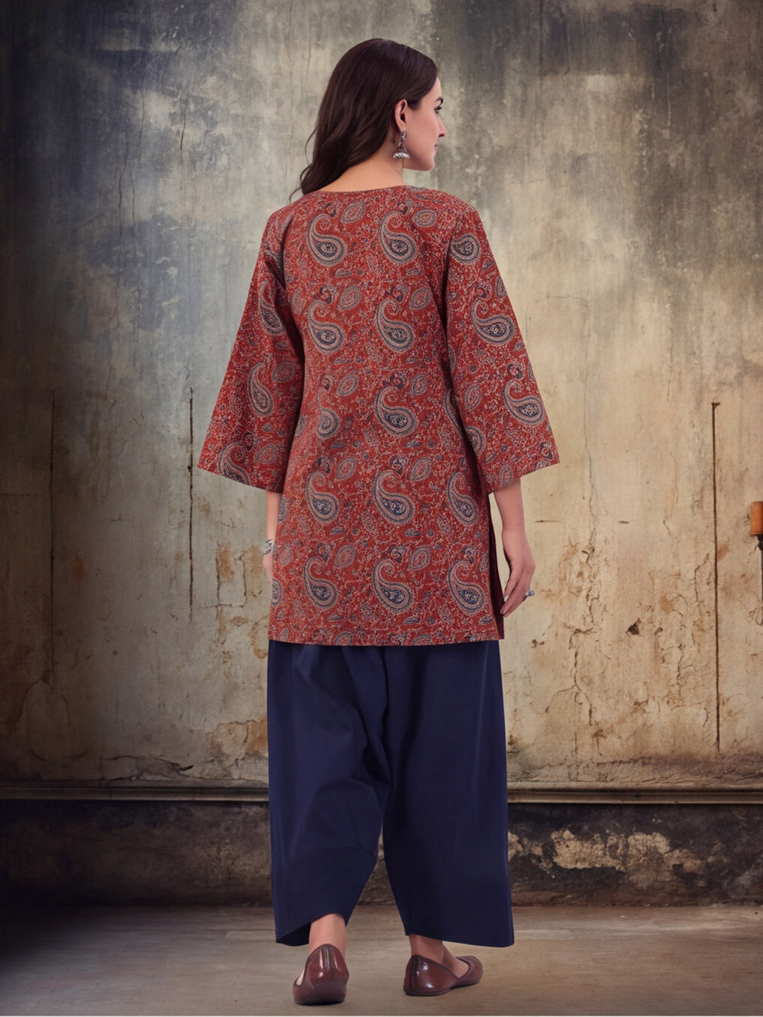 Women Straight Printed Pure Cotton Farshi Suit Sets