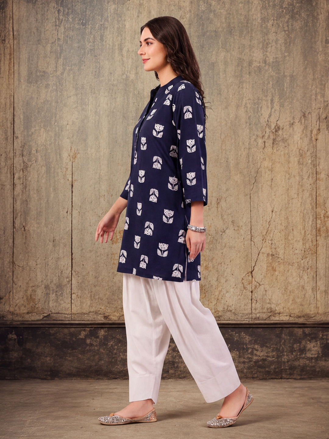 Women Straight Printed Pure Cotton Farshi Suit Sets