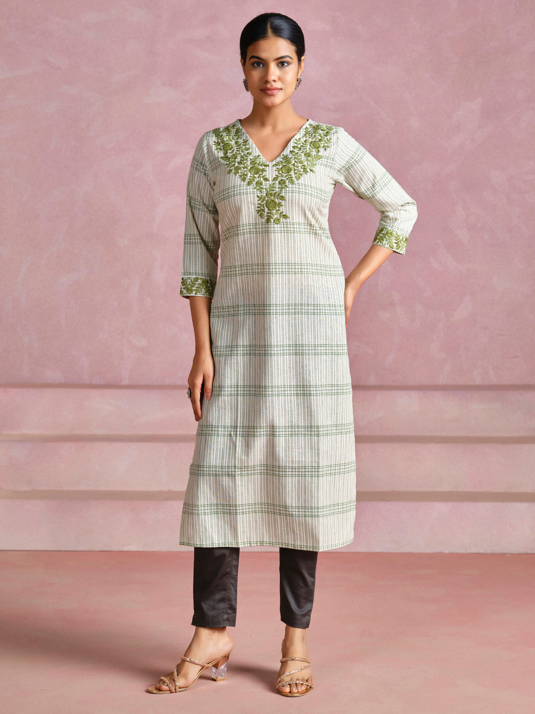 Offwhite & Green Thread Embroidered Cotton Straight Kurta