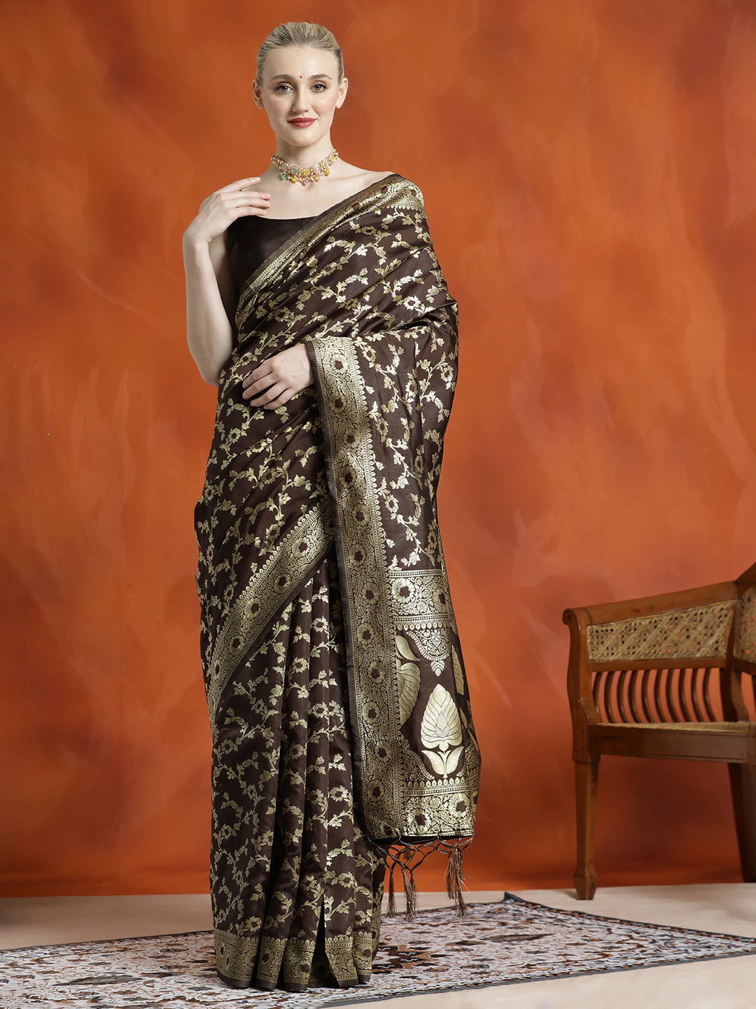 Silk Blend Zari Woven Design Banarasi Saree