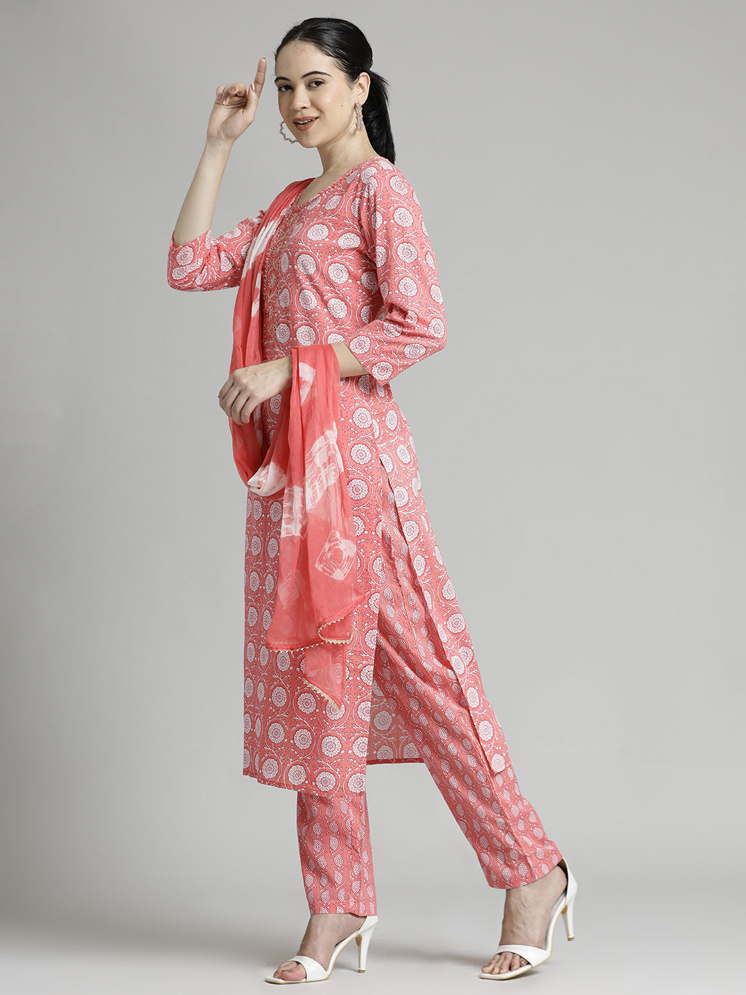 Ethnic Floral Printed Cotton Kurta Set With Dupatta