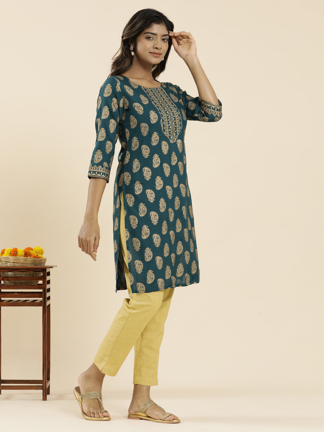 Teal Blue Ethnic Motif Printed Straight Kurta