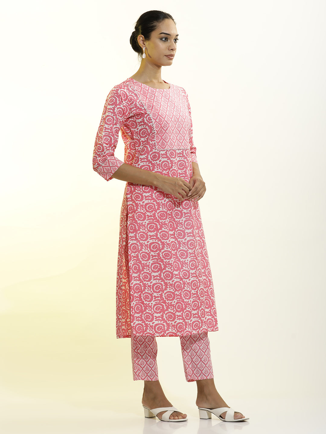 Pink Ethnic Motif Printed Cotton Straight Kurta Set