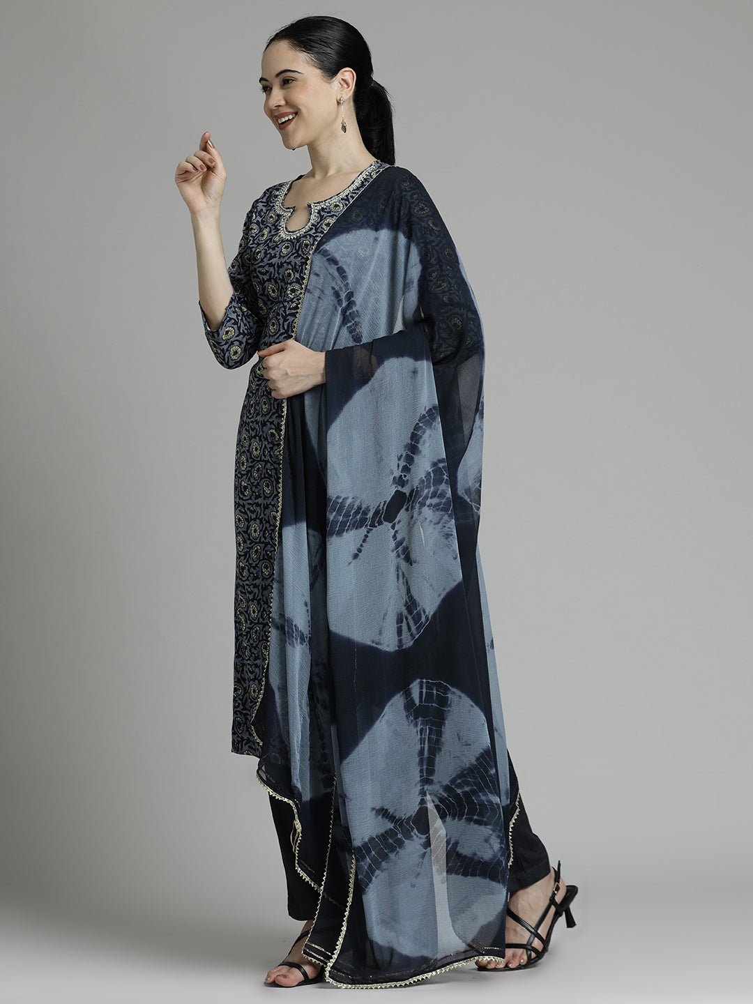 Dark Grey Floral Printed Kurta Set With Tie-Dye Dupatta