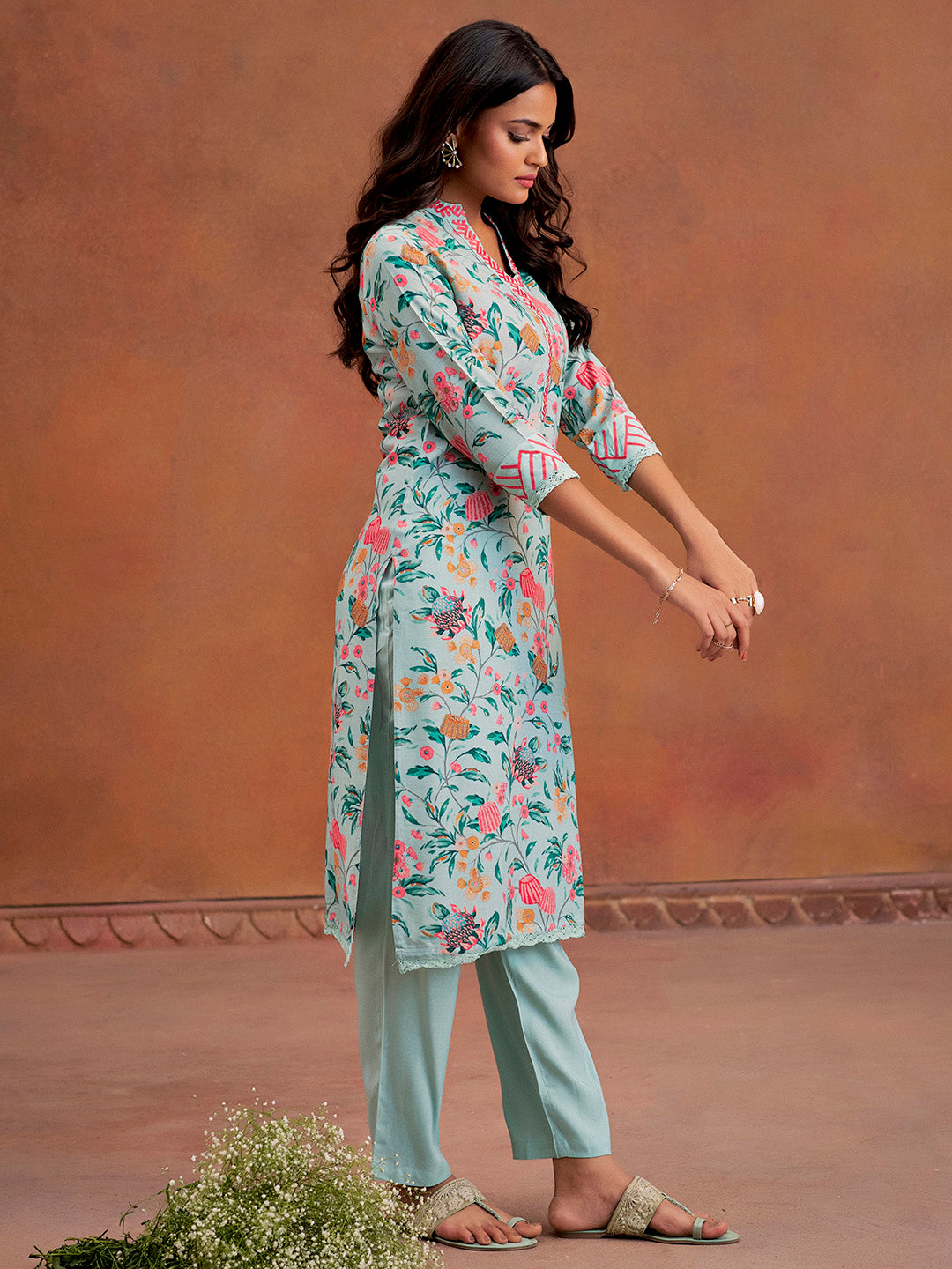 Blue Embroidered Tropical Printed Straight Kurta