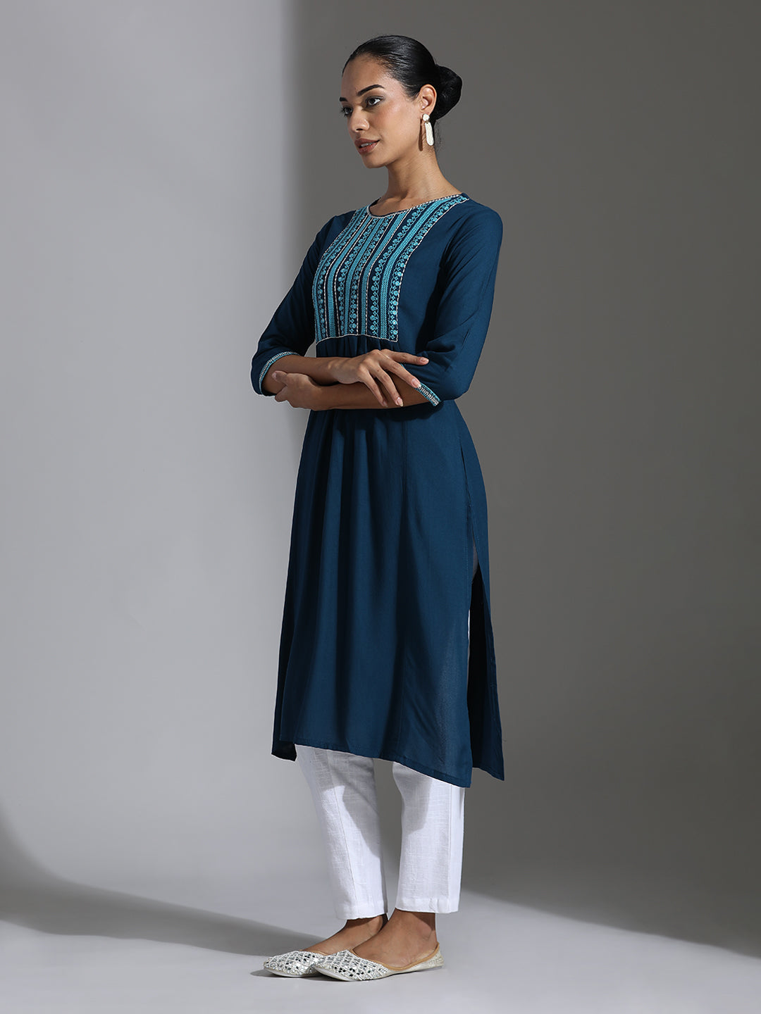 Teal Embroidered Rayon Straight Kurta