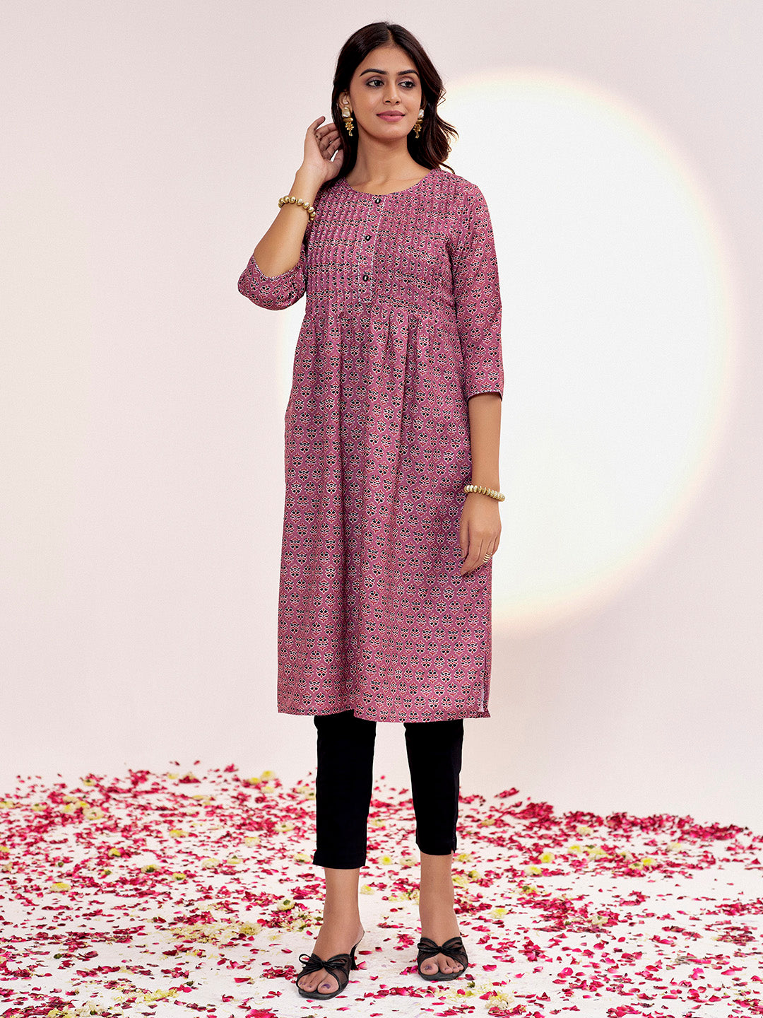 Mauve Ethnic Motif Printed Straight Kurta