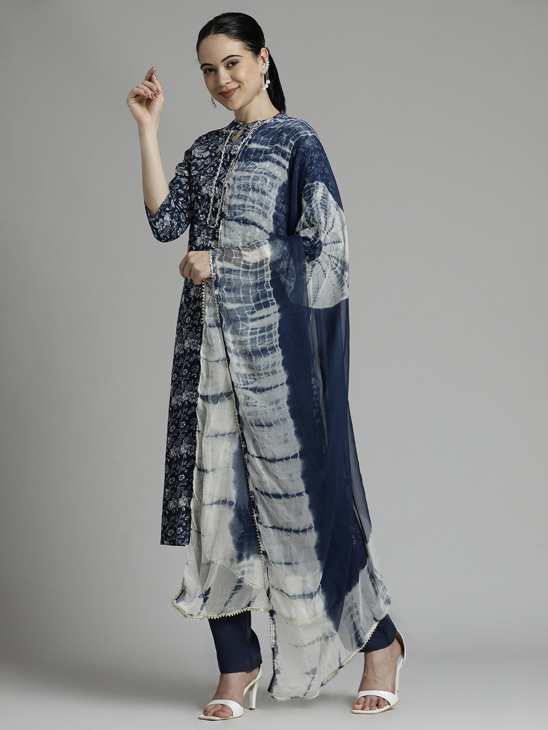 Floral Navy Blue Printed Kurta Set With Tie-Dye Dupatta